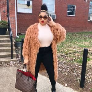 Meet your Posher, Gabrielle